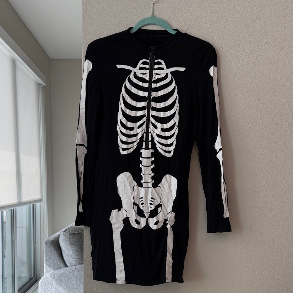 Black Skeleton Print Dress